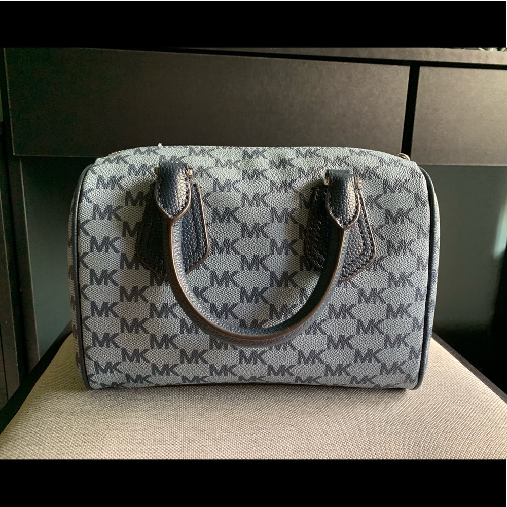 NWOT Michael Kors Aria satchel/crossbody/duffle